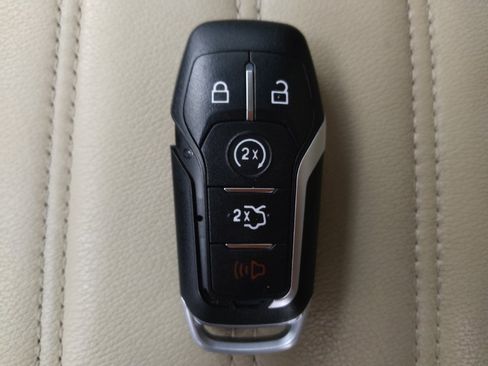 Used 2017 Ford Edge SEL w/ Equipment Group 201A image 32