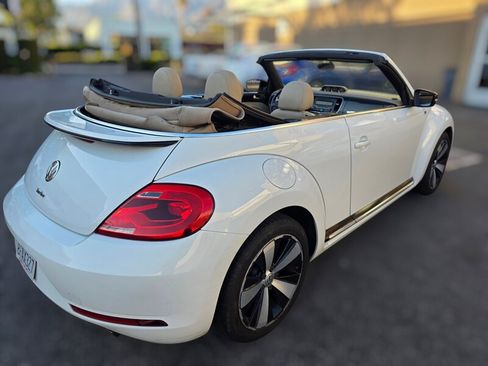 Used 2015 Volkswagen Beetle R-Line FWD image 8