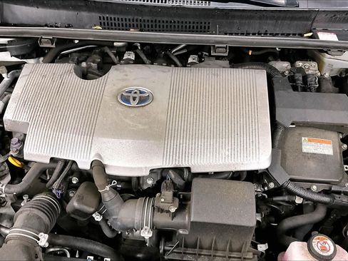 Used 2020 Toyota Prius Prime LE FWD image 31