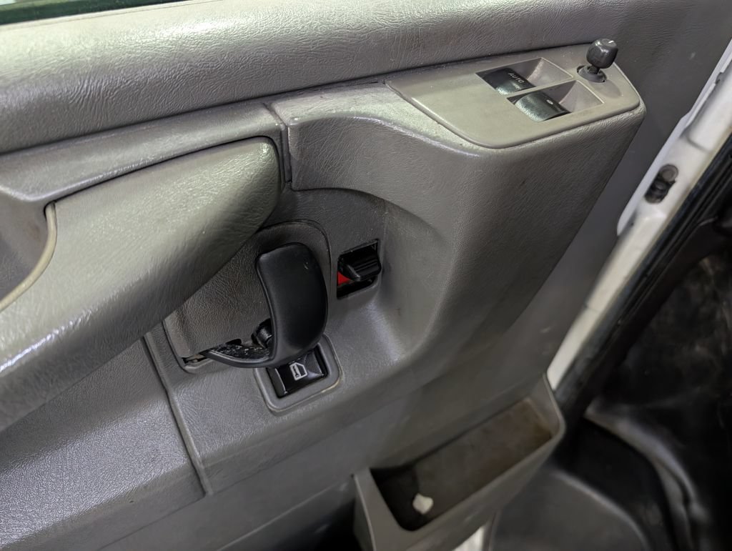 Used 2012 Chevrolet Express 1500 w/ Power Package RWD image 10