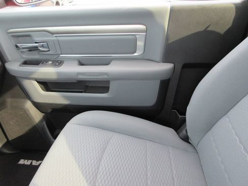 Used 2019 RAM 1500 Tradesman w/ Chrome Plus Package image 25