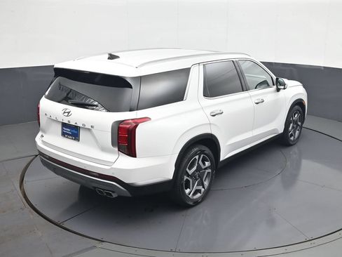 Certified 2024 Hyundai Palisade SEL FWD image 19