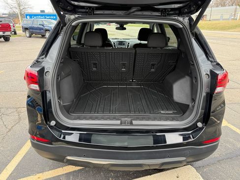 Certified 2024 Chevrolet Equinox LT w/ LPO, Floor Liner Package FWD image 5