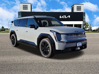 New 2026 Kia EV9 Land