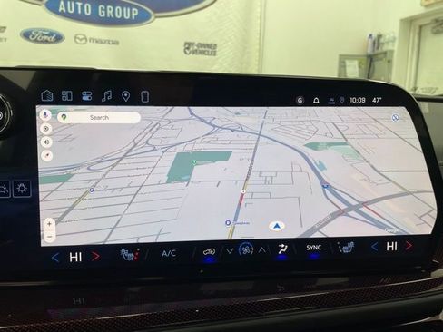 New 2026 Chevrolet Traverse Z71 w/ Enhanced Driving Package image 4