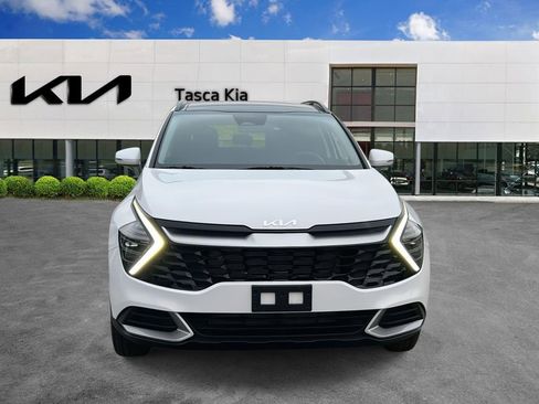 Used 2025 Kia Sportage EX w/ Premium Package image 2