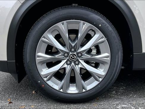 New 2026 MAZDA CX-90 Plug-In Hybrid w/ Preferred image 8