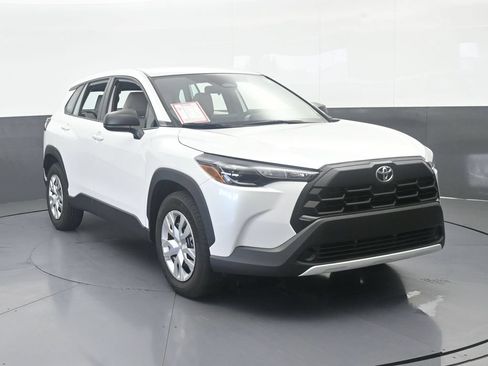 Used 2026 Toyota Corolla Cross L FWD image 9
