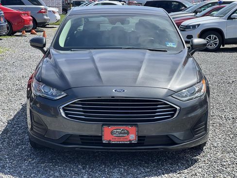 Used 2020 Ford Fusion SE FWD image 2