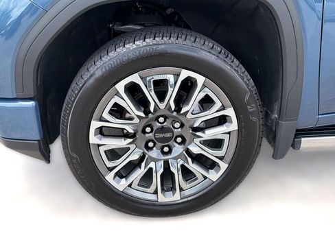 Certified 2025 GMC Sierra 1500 Denali Ultimate AWD/4WD image 12