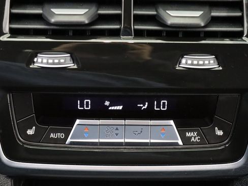 Used 2026 BMW X6 M60i image 32