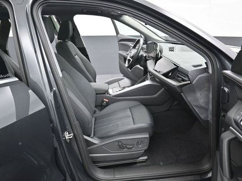 Used 2025 Audi Q5 Premium w/ Convenience Package AWD/4WD image 35
