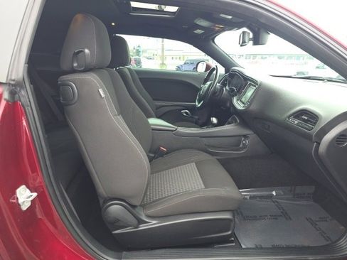 Used 2020 Dodge Challenger SXT w/ Blacktop Package image 32