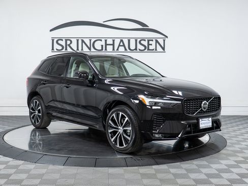 Certified 2025 Volvo XC60 B5 Plus w/ Protection Package Premier image 3