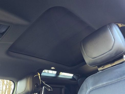 Used 2023 Land Rover Defender 110 75th Limited Edition image 67