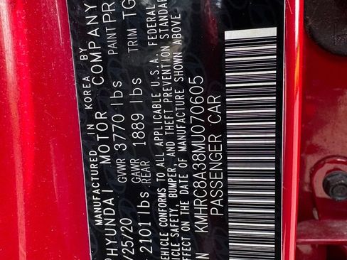 Used 2021 Hyundai Venue SEL w/ Cargo Package FWD image 16