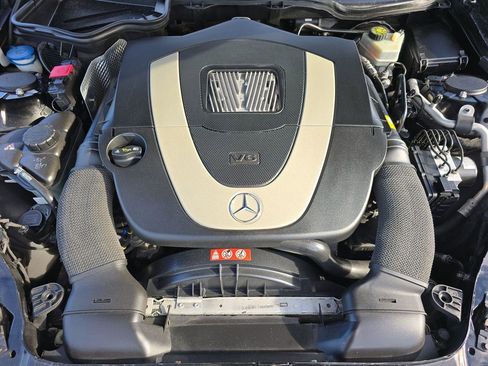 Used 2011 Mercedes-Benz SLK 300 image 13