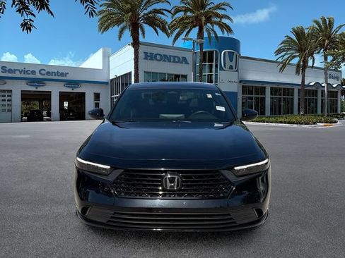 Used 2025 Honda Accord Sport image 3