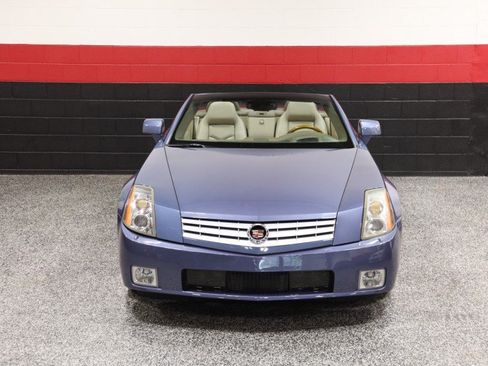 Used 2005 Cadillac XLR RWD image 13