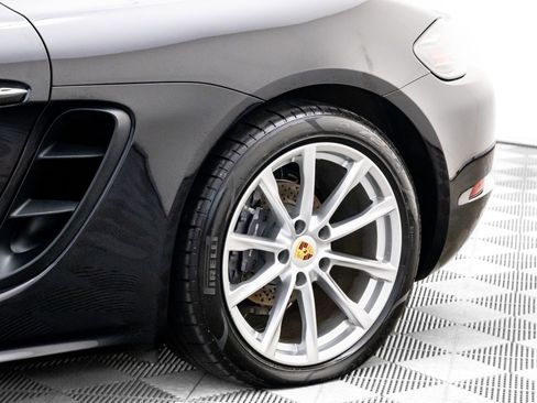 Used 2017 Porsche 718 Boxster image 33