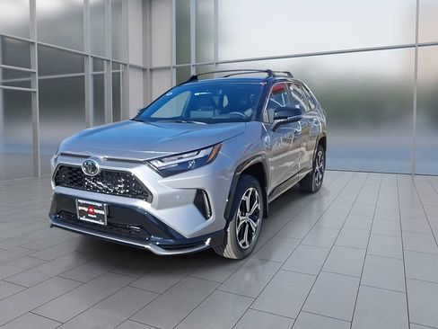 New 2025 Toyota RAV4 XSE image 4