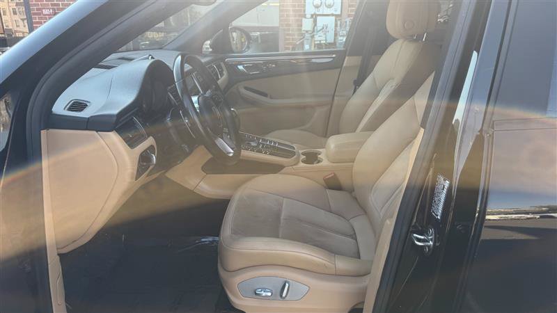 Used 2018 Porsche Macan S AWD/4WD image 25