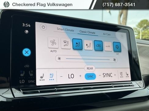 New 2026 Volkswagen Atlas SE image 40