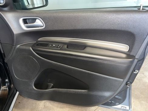 Used 2020 Dodge Durango SXT image 21