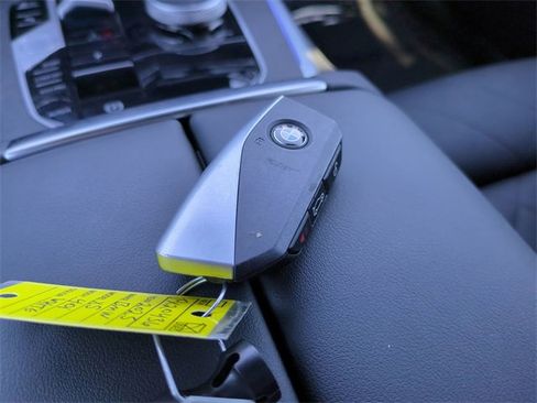 Used 2025 BMW X5 sDrive40i image 29