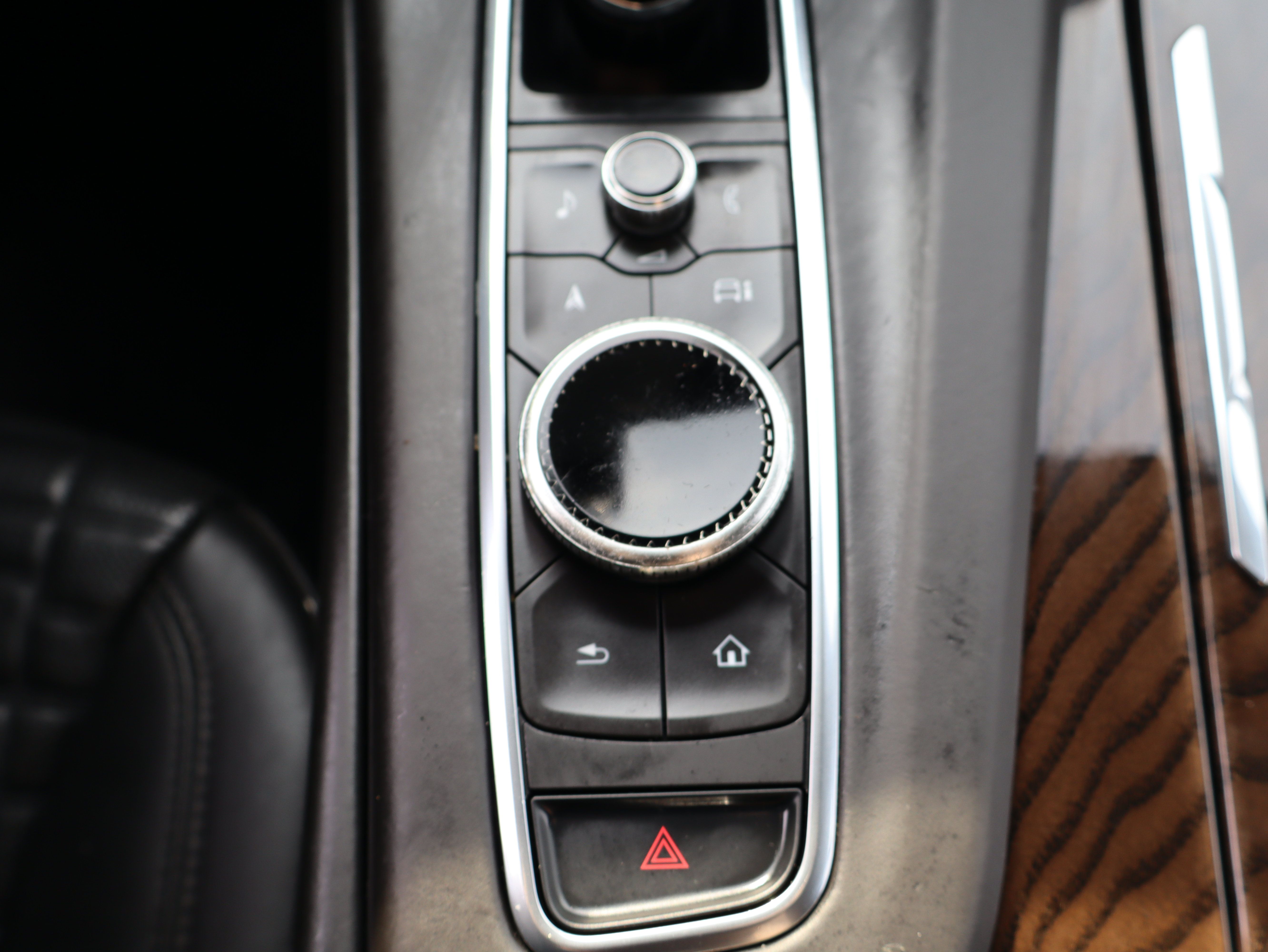 Used 2023 Cadillac Escalade Sport Platinum w/ LPO, ONYX Package AWD/4WD image 46