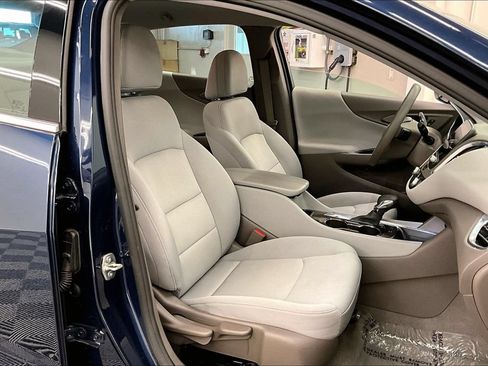 Used 2021 Chevrolet Malibu LT FWD image 6