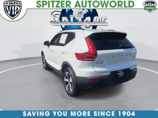 Used 2024 Volvo XC40 B5 Core AWD/4WD image 12