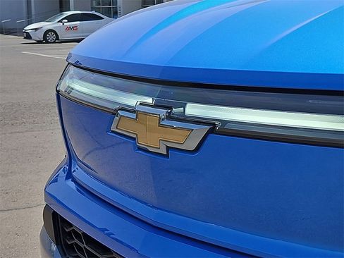 New 2025 Chevrolet Silverado EV LT image 23