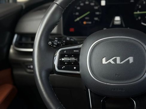 Used 2026 Kia Carnival SX Prestige FWD image 27