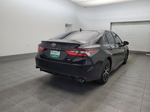 Used 2021 Toyota Camry SE image 9