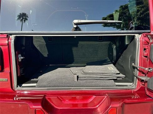 Certified 2021 Jeep Wrangler Unlimited Sahara image 24