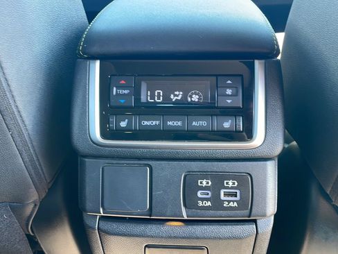 Used 2024 Subaru Ascent Onyx Edition Limited AWD/4WD image 32
