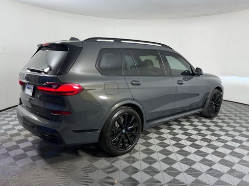 Used 2022 BMW X7 xDrive40i w/ M Sport Package AWD/4WD image 9