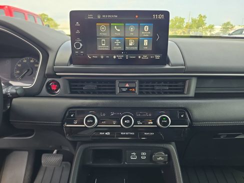 Certified 2024 Honda Pilot EX-L image 17