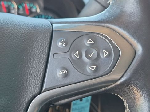 Used 2019 Chevrolet Suburban LT AWD/4WD image 22