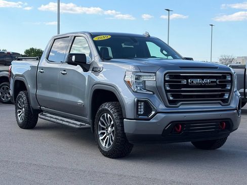 Used 2019 GMC Sierra 1500 AT4 w/ AT4 Premium Package AWD/4WD image 2