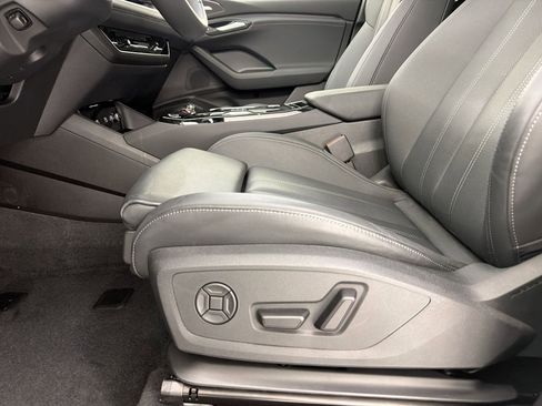 Used 2025 Audi Q6 e-tron Premium Plus w/ Premium Plus AWD/4WD image 13