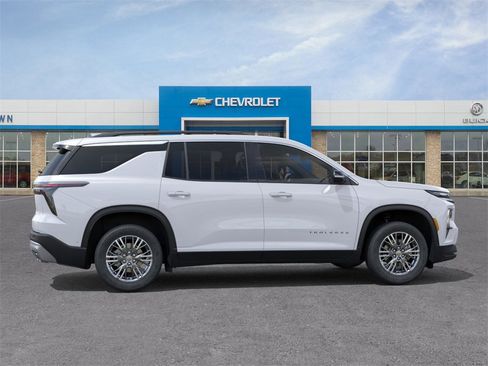 New 2026 Chevrolet Traverse LT w/ Driver Confidence Package image 5