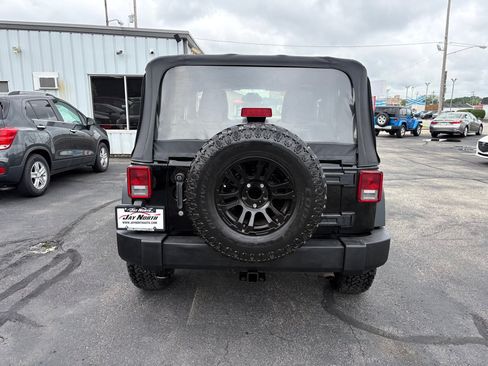 Used 2017 Jeep Wrangler Sport w/ Trailer Tow Group AWD/4WD image 4