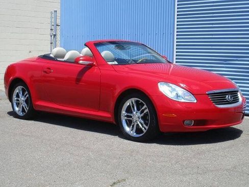 Used 2005 Lexus SC 430 Convertible RWD image 1