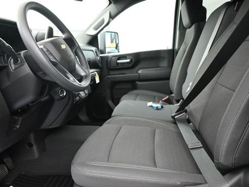 New 2026 Chevrolet Silverado 2500 Custom w/ Custom Value Package AWD/4WD image 11
