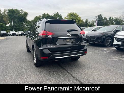 Used 2018 Nissan Rogue SV w/ Sun & Sound Touring Package AWD/4WD image 11