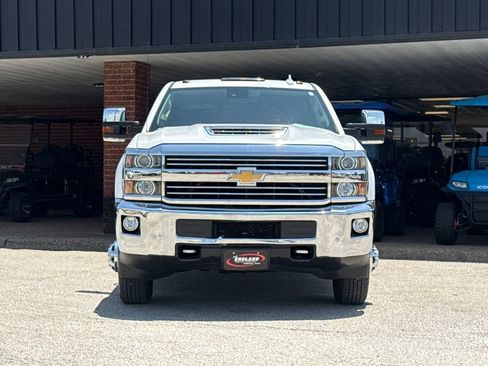 Used 2017 Chevrolet Silverado 3500 High Country w/ Duramax Plus Package AWD/4WD image 2