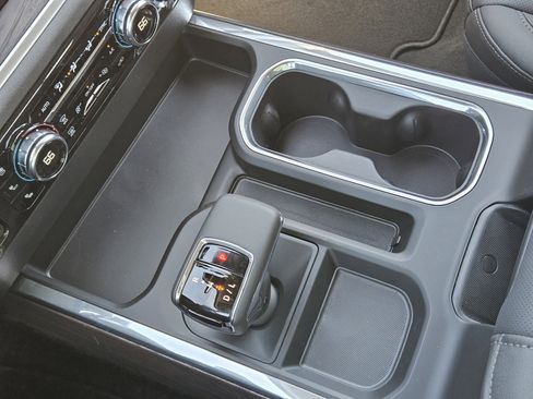 New 2026 GMC Sierra 1500 SLT AWD/4WD image 15