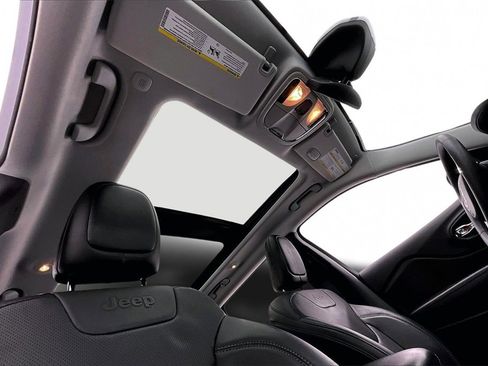 Used 2021 Jeep Cherokee Limited w/ Elite Package image 22